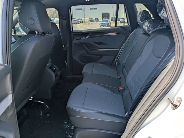 New 2026 Volkswagen Tiguan SE R-Line FWD image 13