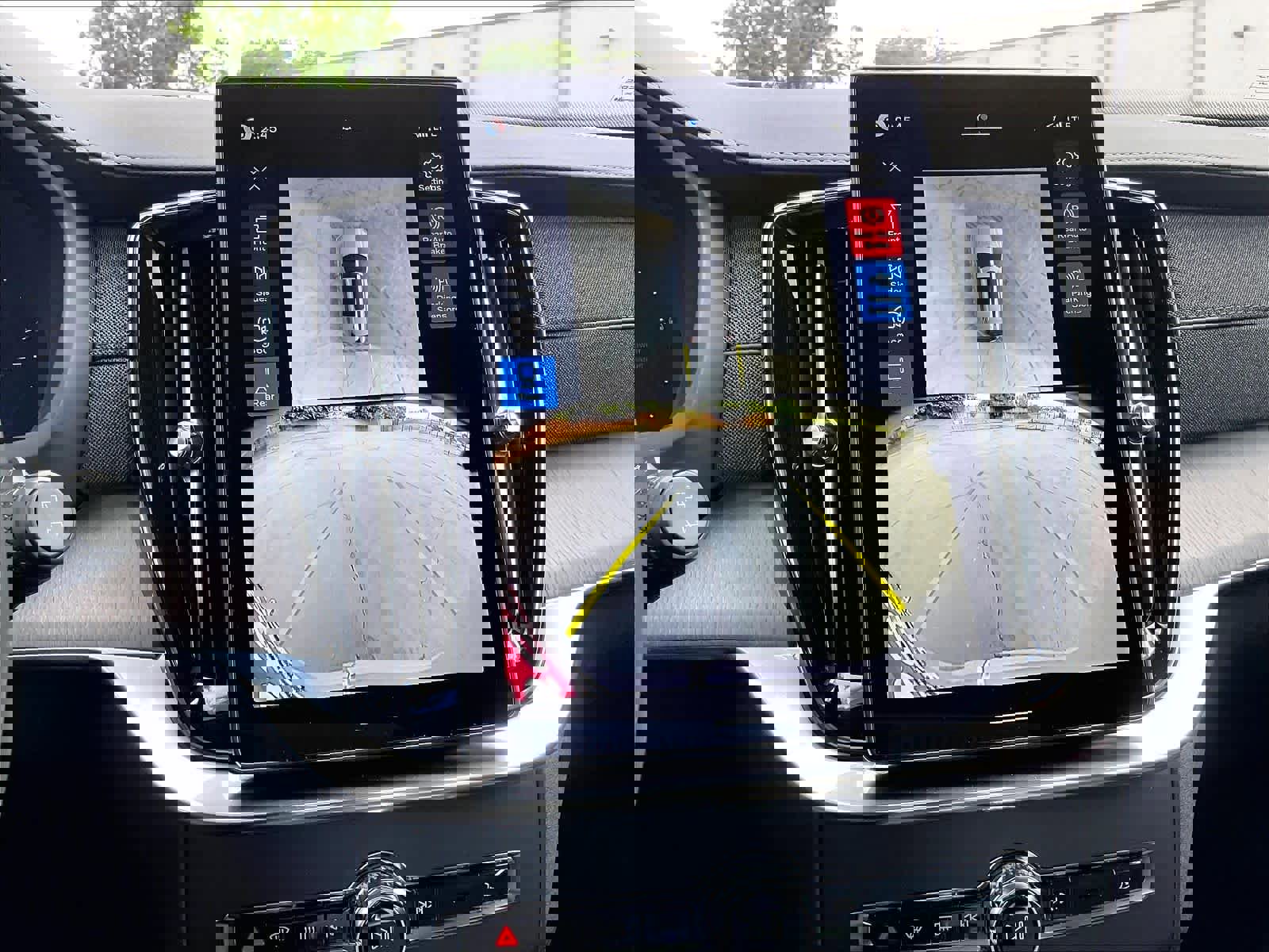 New 2026 Volvo XC90 T8 Ultra w/ Protection Package image 20