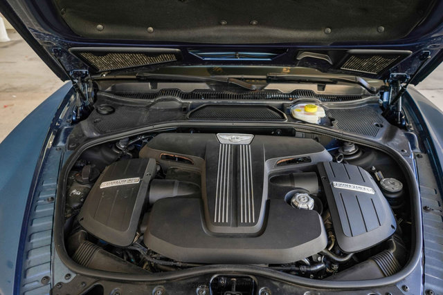 Used 2014 Bentley Continental GT image 23