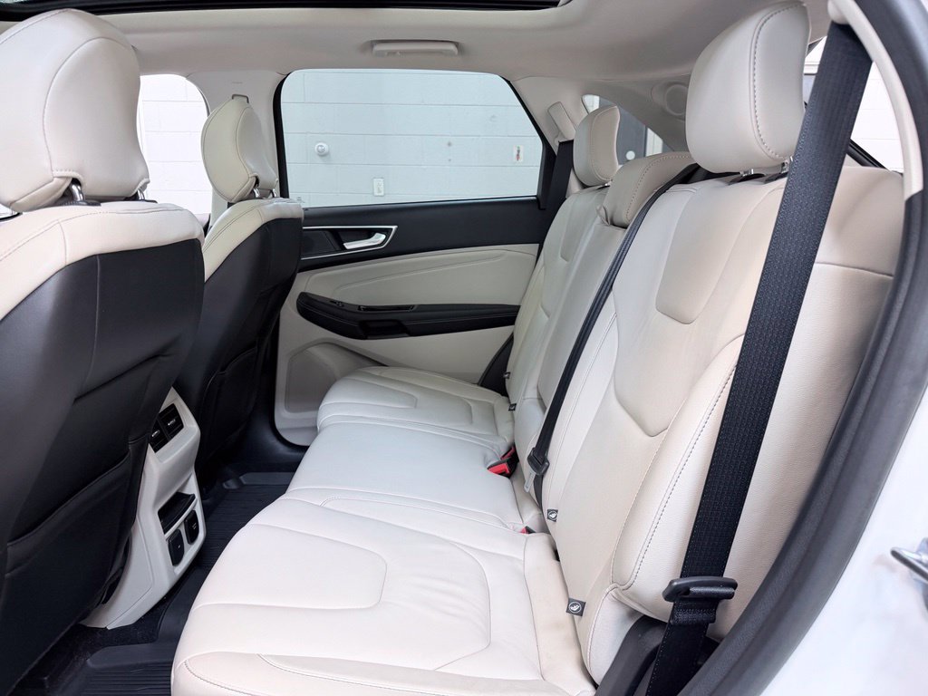 Used 2019 Ford Edge Titanium w/ Cold Weather Package AWD/4WD image 20