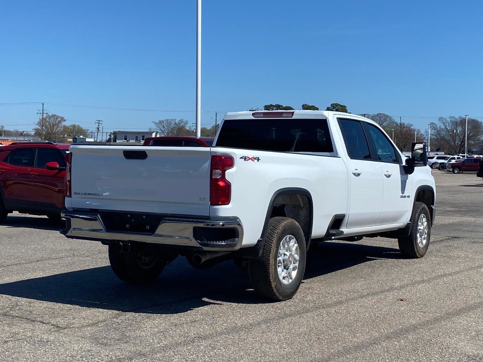 New 2026 Chevrolet Silverado 3500 LT w/ Convenience Package AWD/4WD image 2