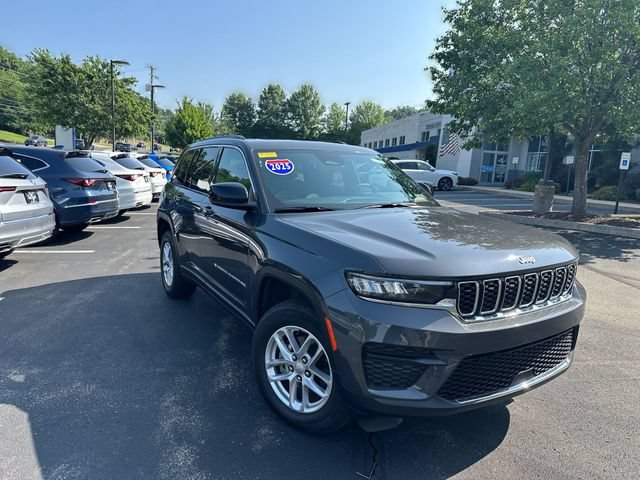 Used 2025 Jeep Grand Cherokee Laredo X AWD/4WD image 11