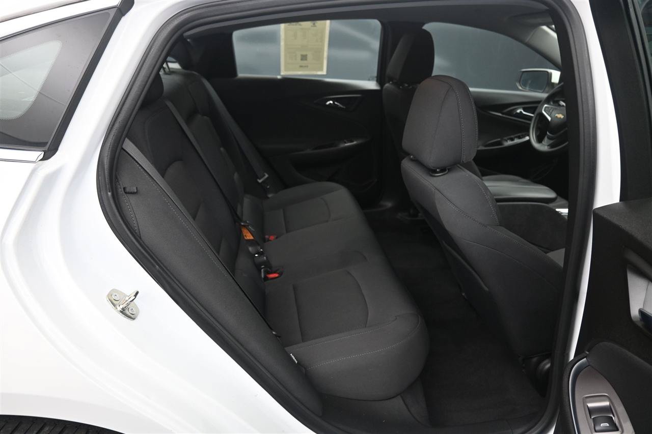 Used 2022 Chevrolet Malibu LT FWD image 10