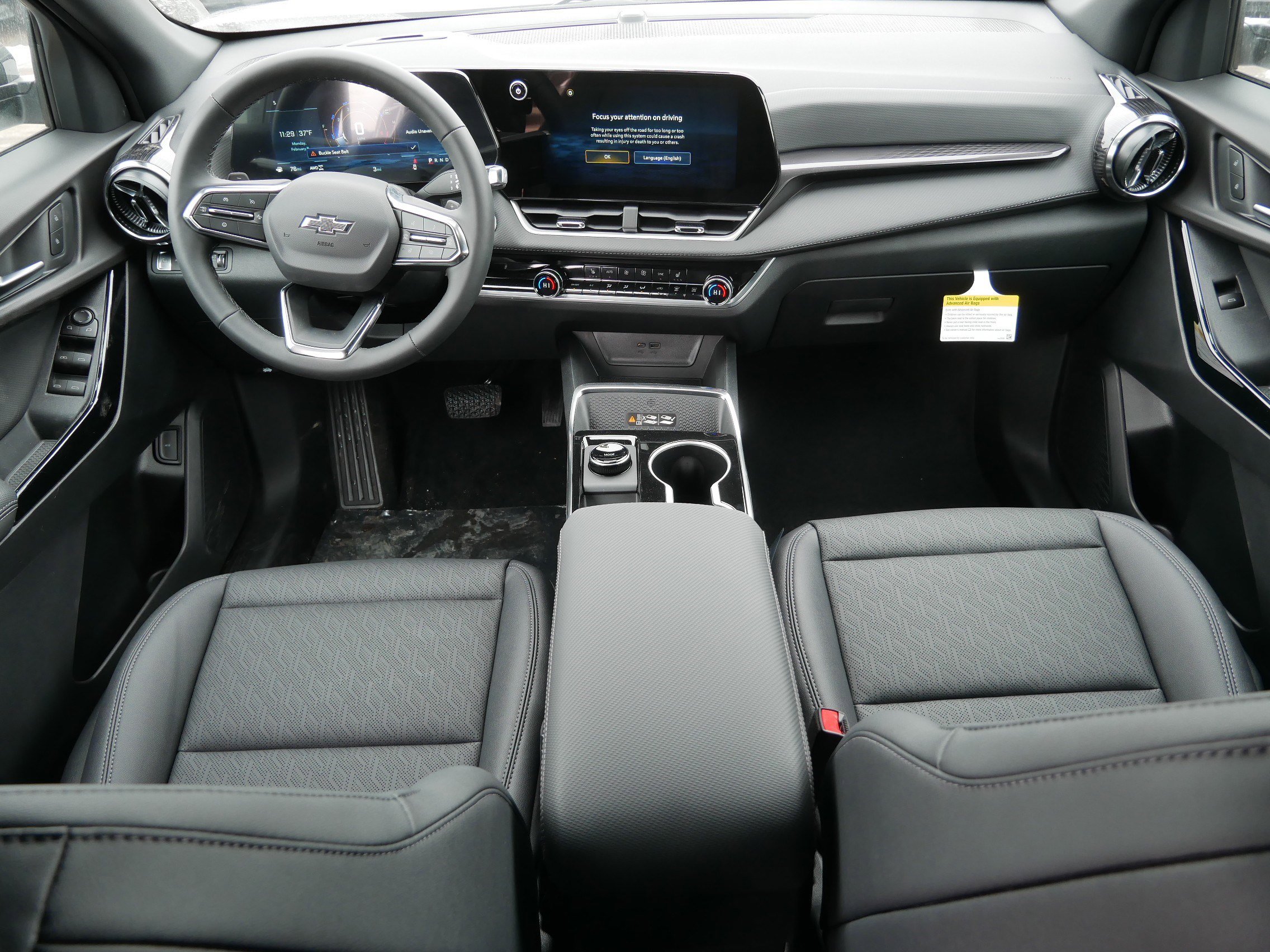 New 2026 Chevrolet Equinox LT w/ Convenience Package II AWD/4WD image 6