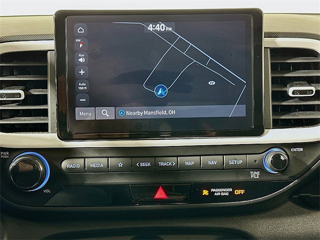 Used 2023 Hyundai Venue Limited image 15