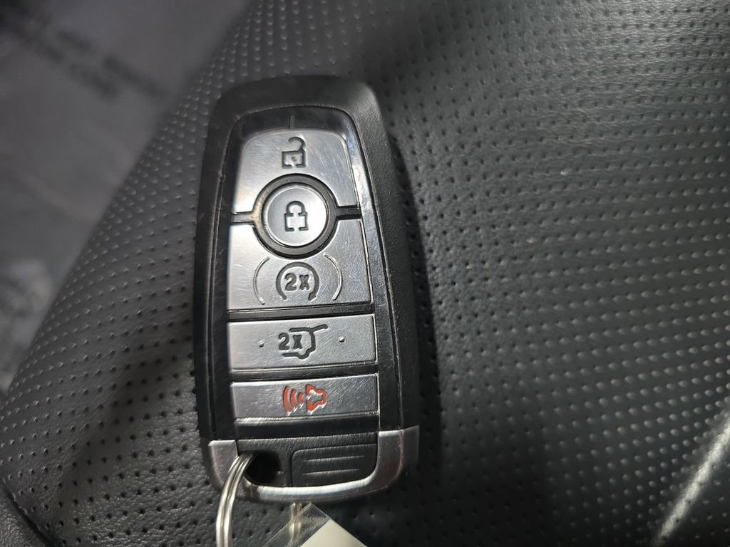 Used 2024 Ford Expedition Max XLT AWD/4WD image 38