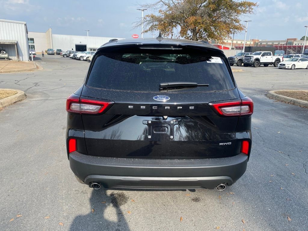 New 2026 Ford Escape ST-Line image 5