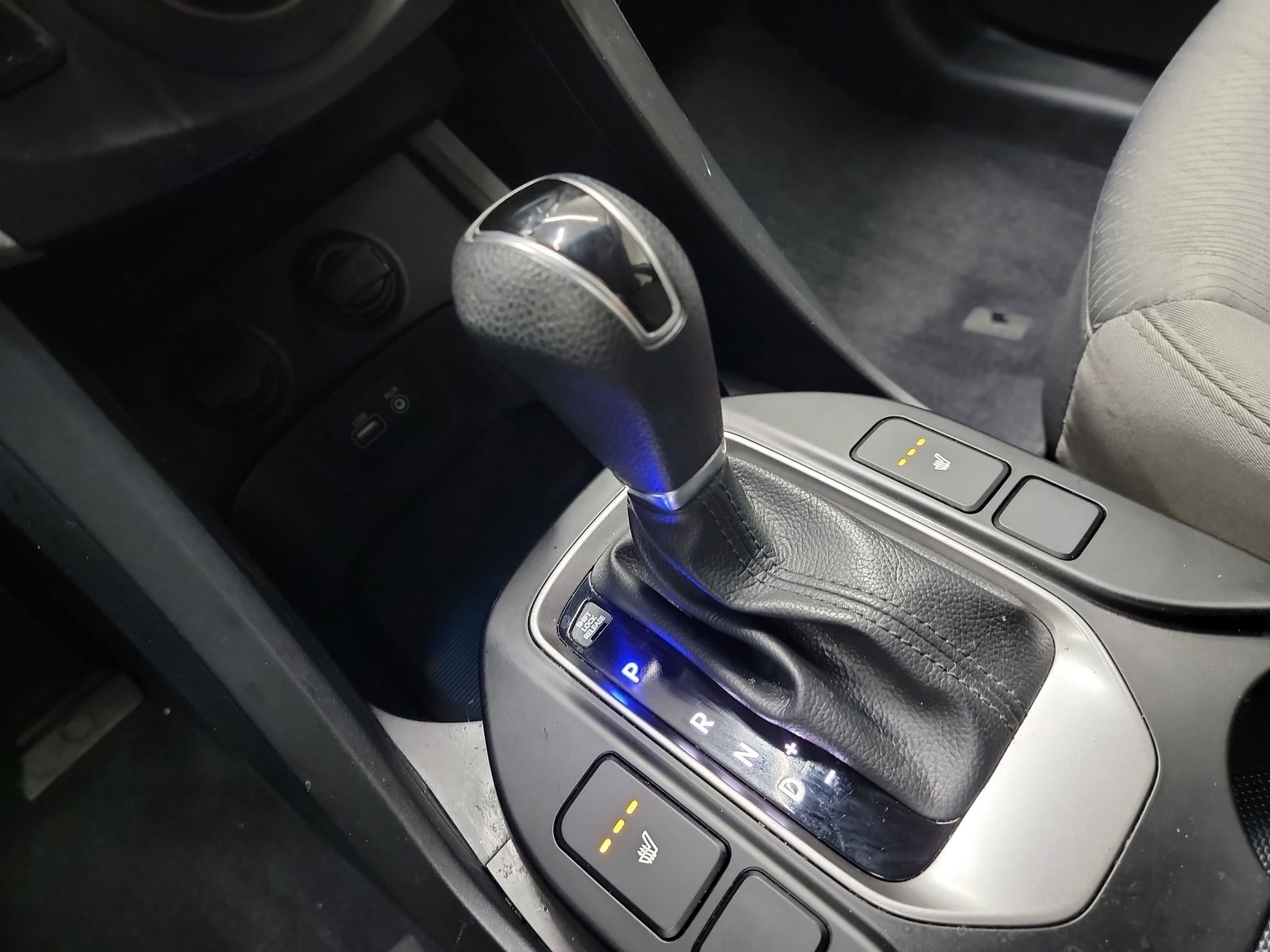 Used 2018 Hyundai Santa Fe Sport w/ 2.4L Value Package 02 image 26