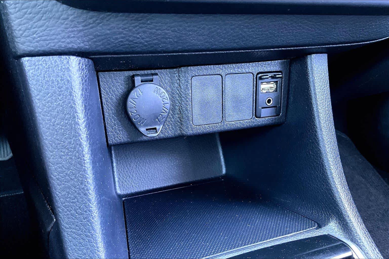 Used 2015 Toyota Corolla S FWD image 35