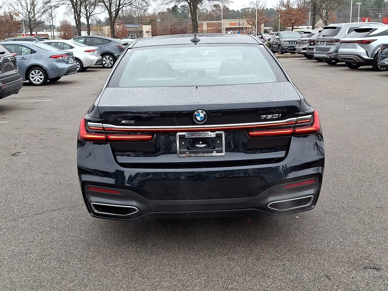 Used 2022 BMW 750i xDrive w/ M Sport Package image 5