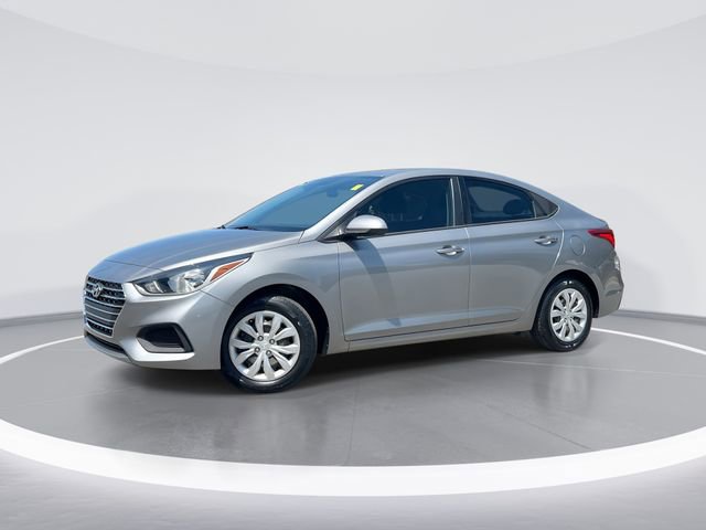 Used 2022 Hyundai Accent SE image 1