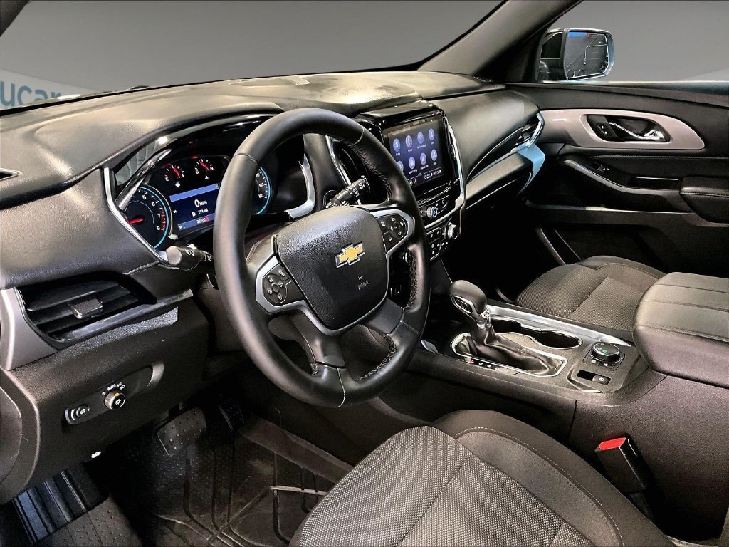 Used 2023 Chevrolet Traverse LT AWD/4WD image 8