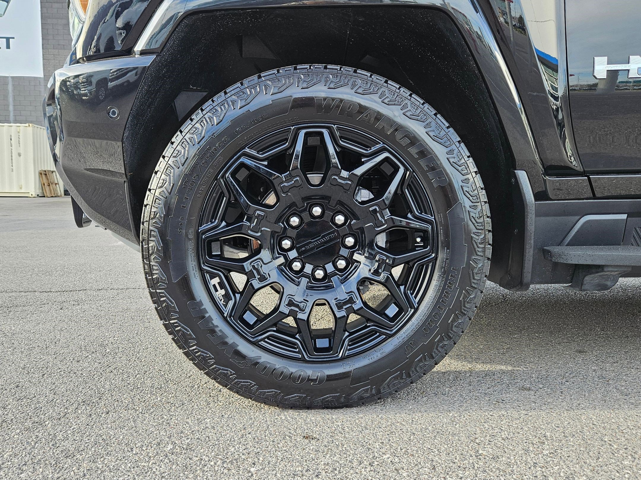 Used 2026 GMC Hummer EV SUV AWD/4WD image 11