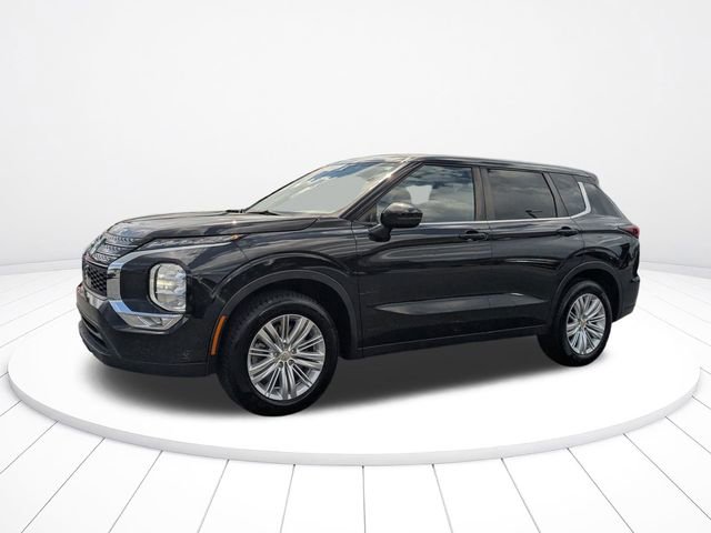 Used 2022 Mitsubishi Outlander ES FWD image 7