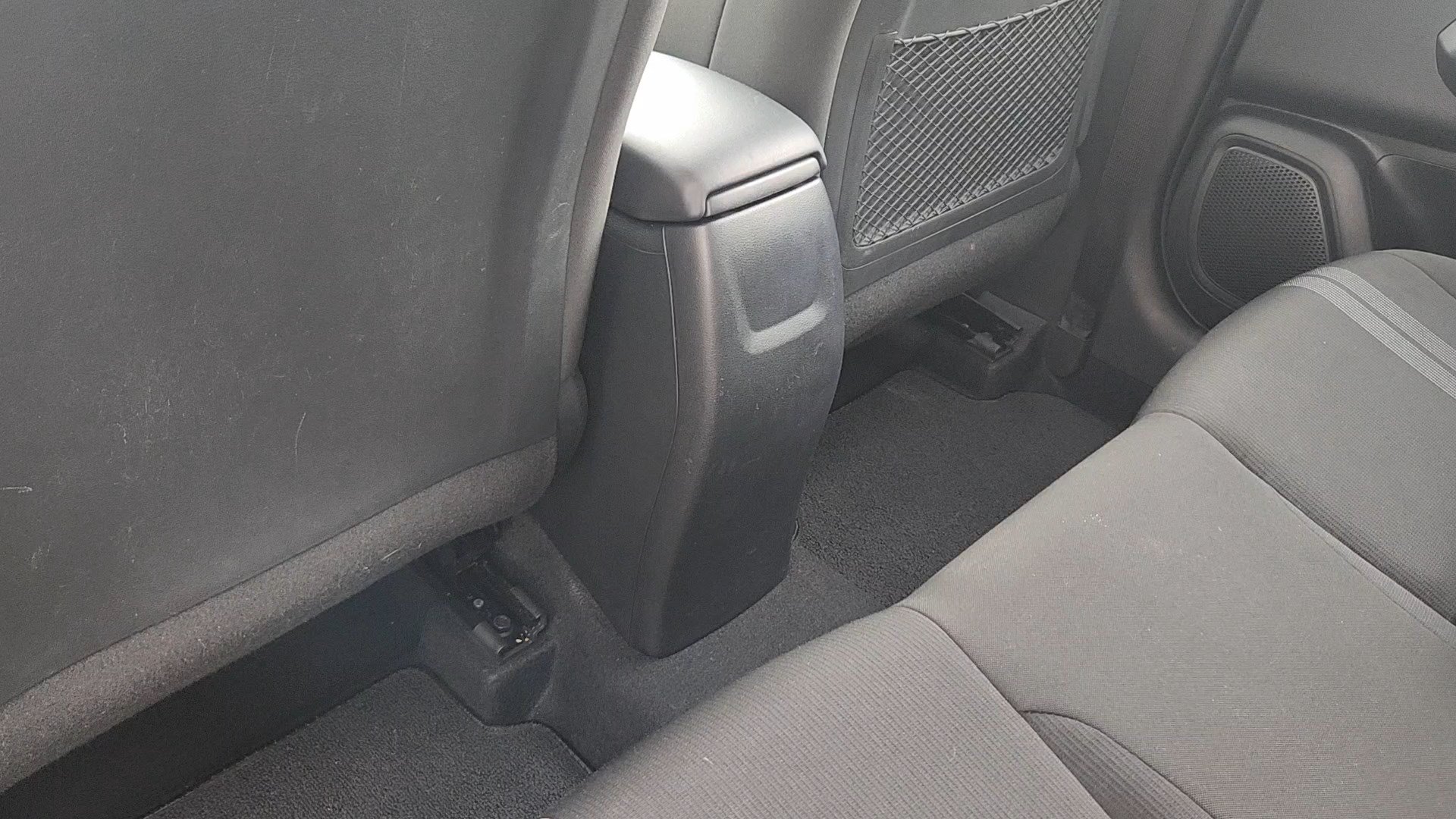 Certified 2022 Hyundai Venue SEL FWD image 16