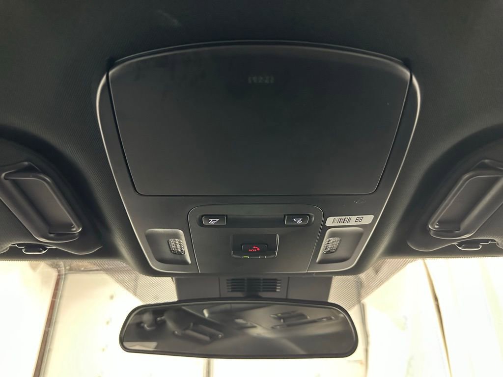 Used 2026 Toyota Camry SE FWD image 41