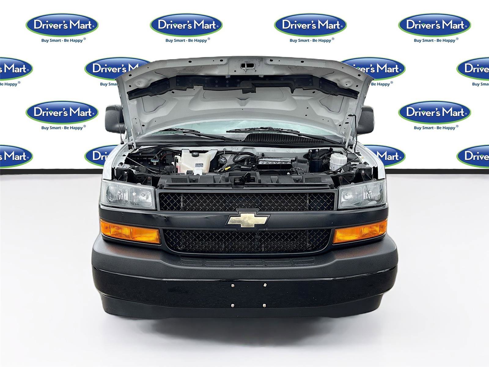 Used 2020 Chevrolet Express 2500 Extended w/ Communications Package image 29