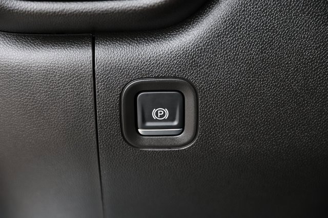 Used 2025 Chevrolet Silverado 2500 W/T w/ WT Convenience Package image 17