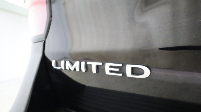 Used 2021 Ford Expedition Max Limited AWD/4WD image 24