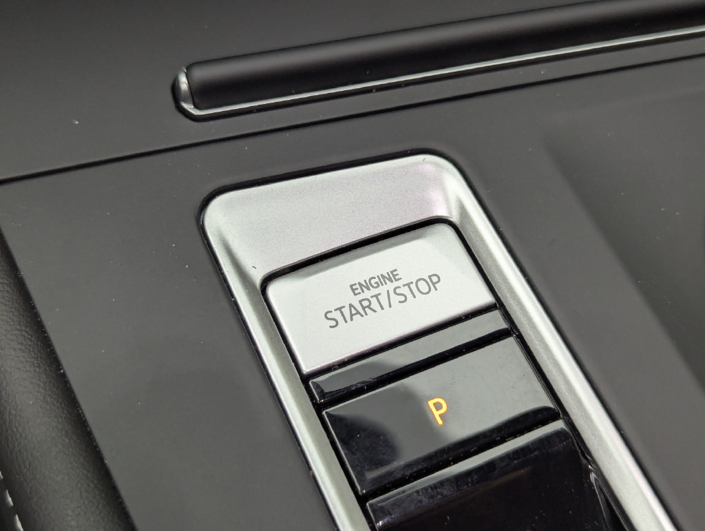 Certified 2025 Volkswagen Atlas Cross Sport SE FWD image 31