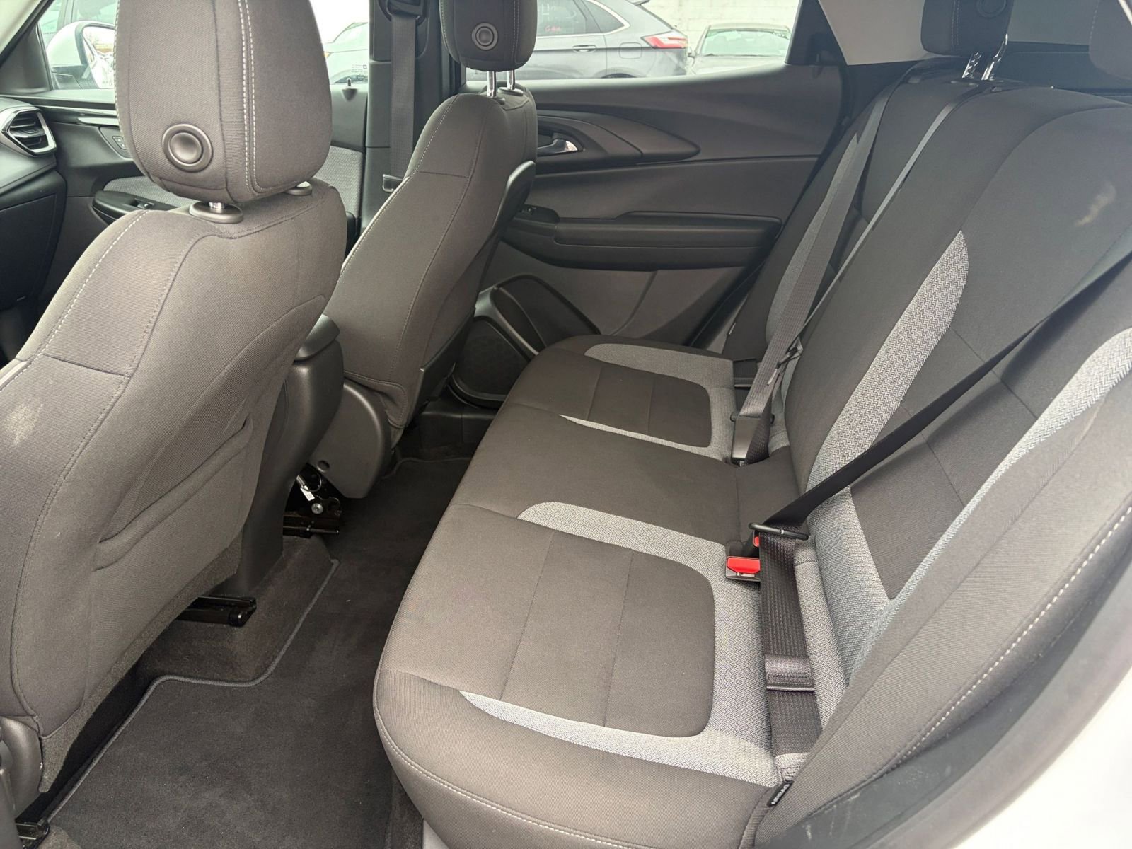 Used 2025 Chevrolet TrailBlazer LT image 24