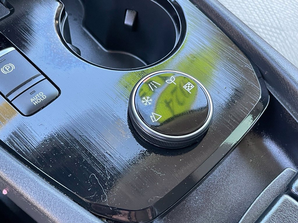 Certified 2025 Nissan Rogue SV AWD/4WD image 19