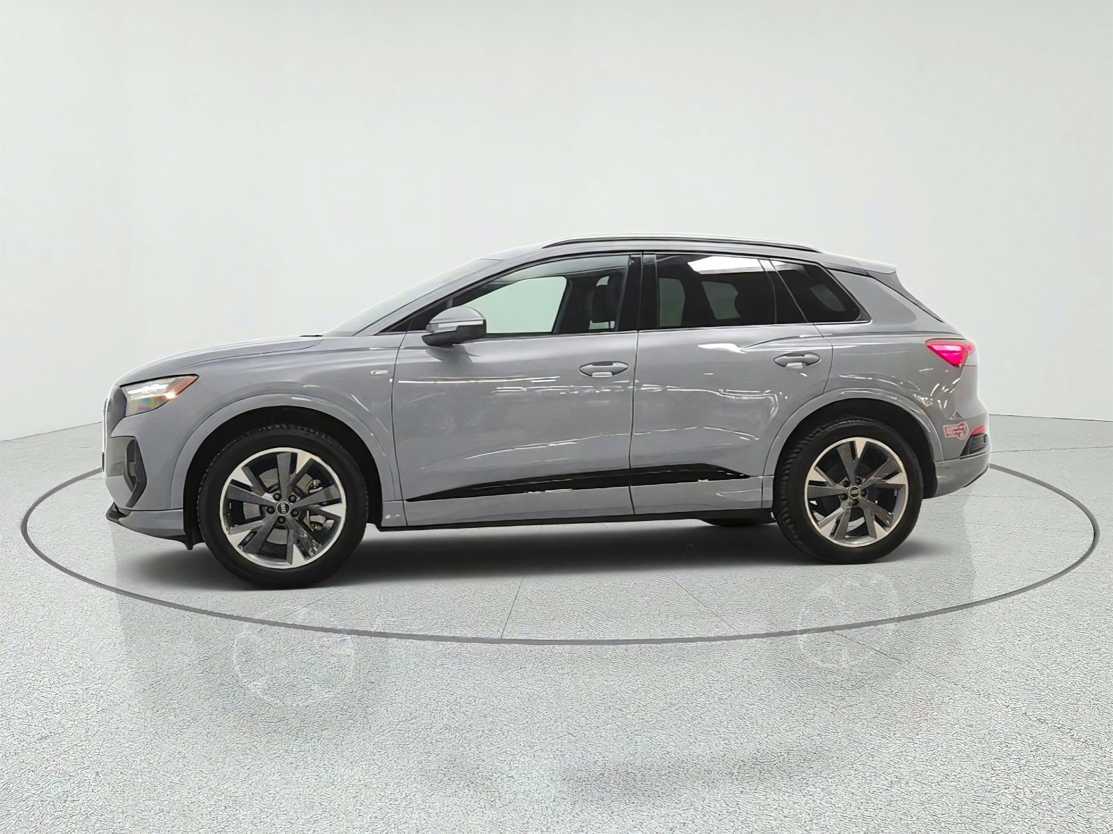 Used 2023 Audi Q4 e-tron Prestige w/ Black Optic Package AWD/4WD image 8