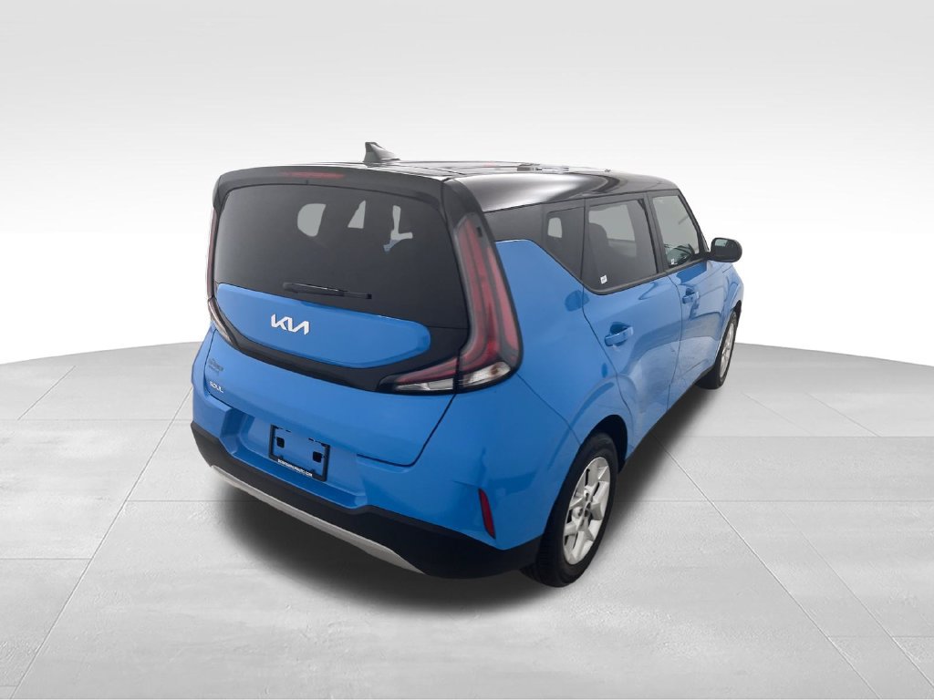 Used 2025 Kia Soul S FWD image 5