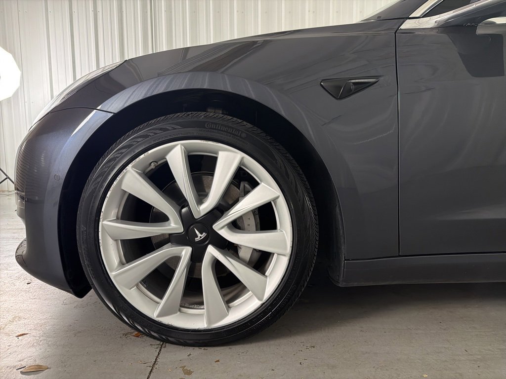 Used 2020 Tesla Model 3 Long Range image 4