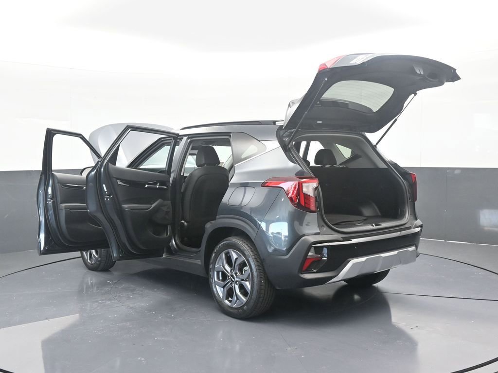 Used 2024 Kia Seltos S image 78