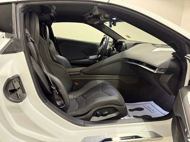 Used 2023 Chevrolet Corvette Stingray Coupe w/ Z51 Performance Package image 28