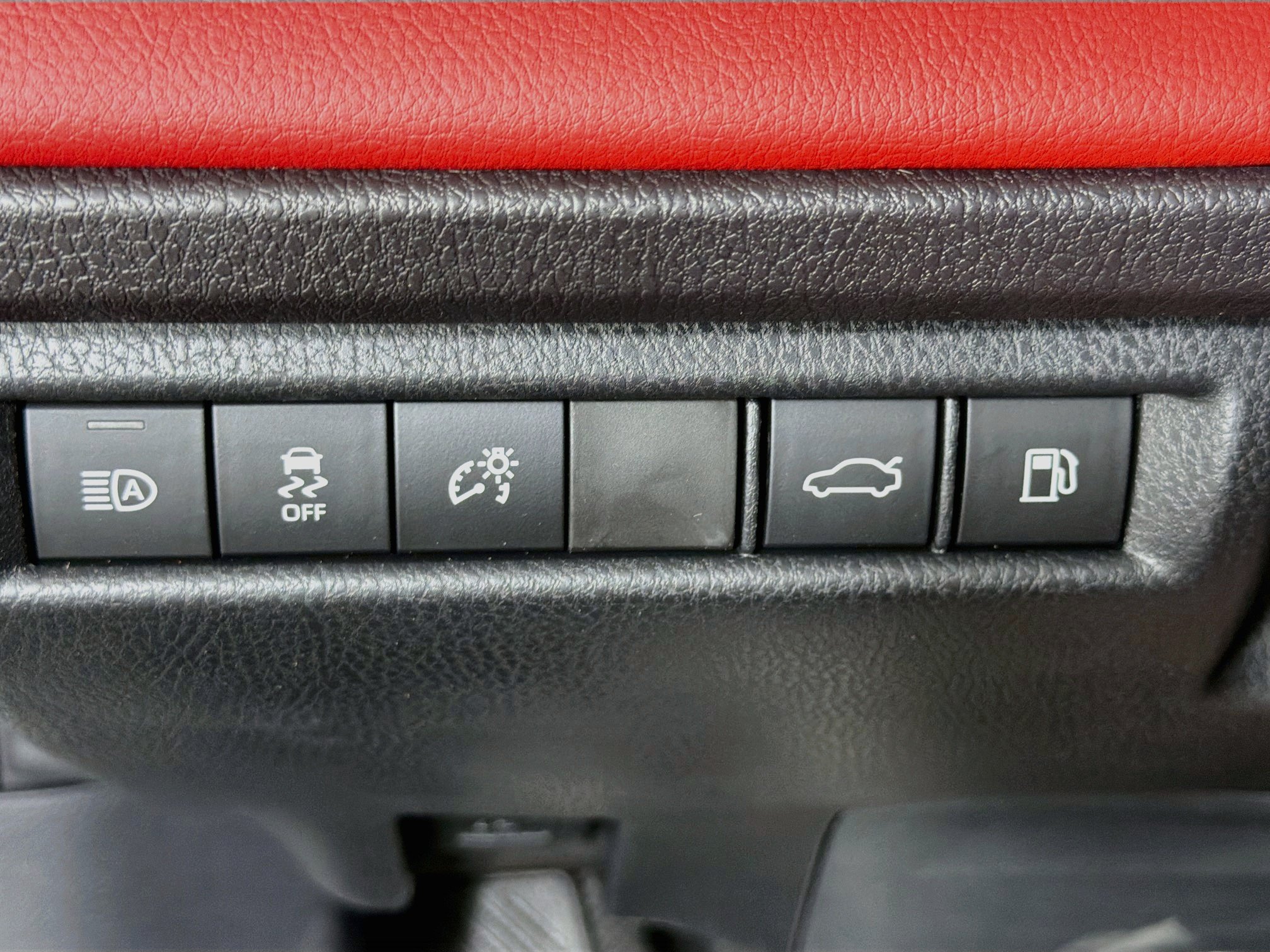 Used 2026 Toyota Camry XSE w/ Premium Package FWD image 17