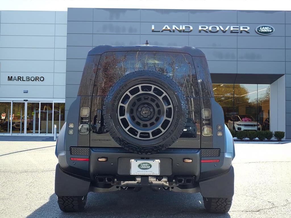 New 2026 Land Rover Defender 110 OCTA image 7