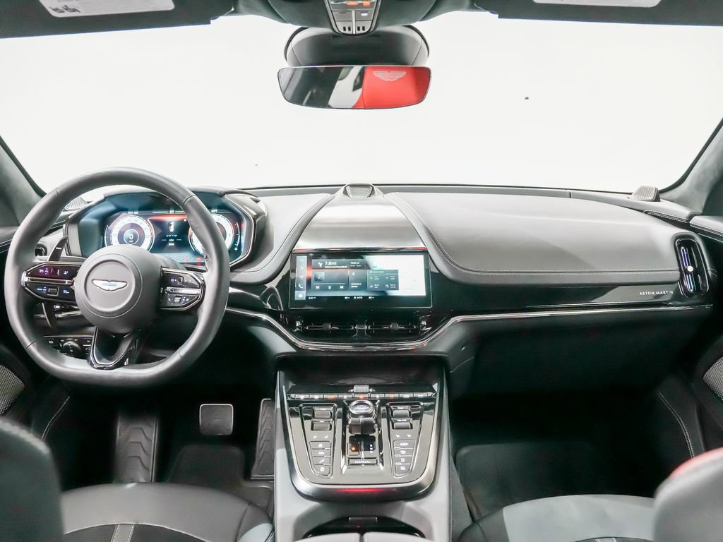 Used 2025 Aston Martin DBX 707 AWD/4WD image 21
