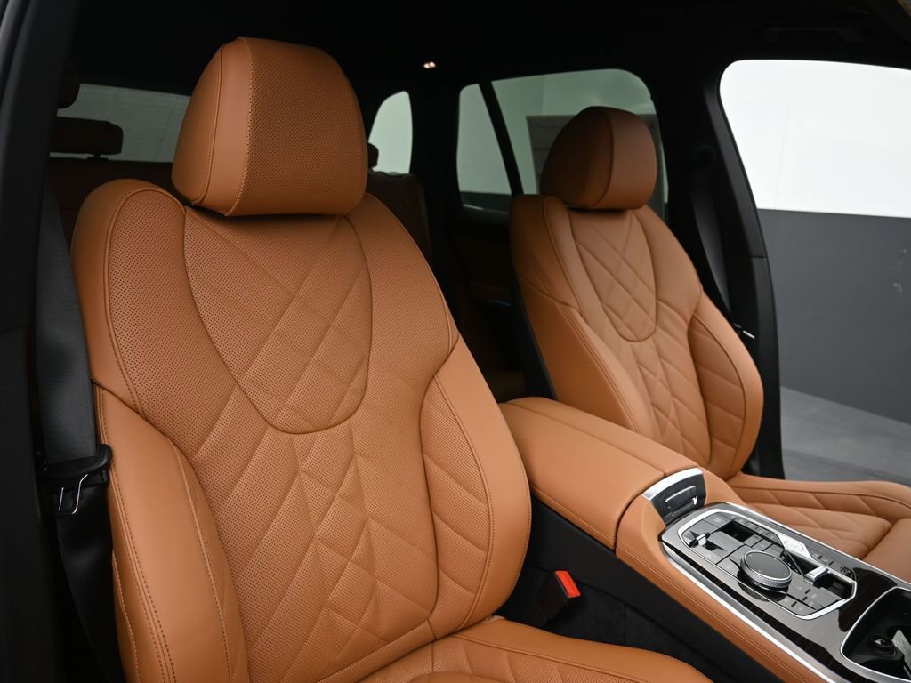 New 2026 BMW X5 xDrive50e w/ Premium Package AWD/4WD image 22