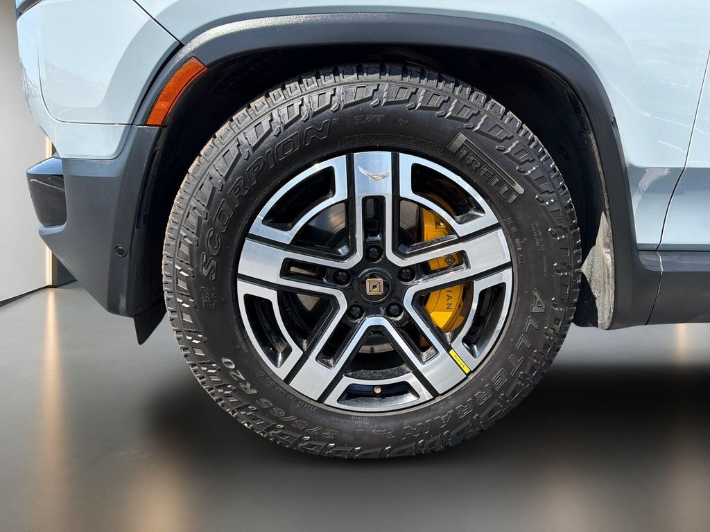 Used 2023 Rivian R1S Adventure Quad AWD/4WD image 10
