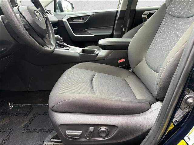 Used 2024 Toyota RAV4 XLE AWD/4WD image 12