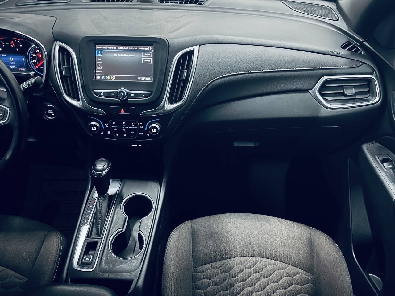 Used 2019 Chevrolet Equinox LT w/ Driver Convenience Package FWD image 27