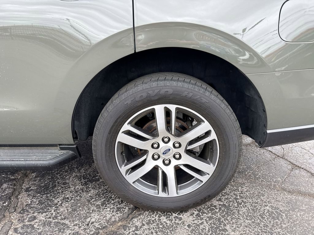 Used 2024 Ford Expedition Limited image 34
