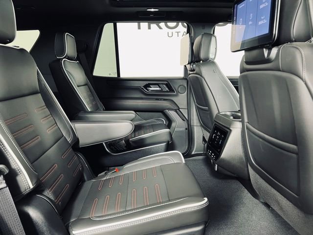 Used 2025 GMC Yukon AT4 Ultimate image 14