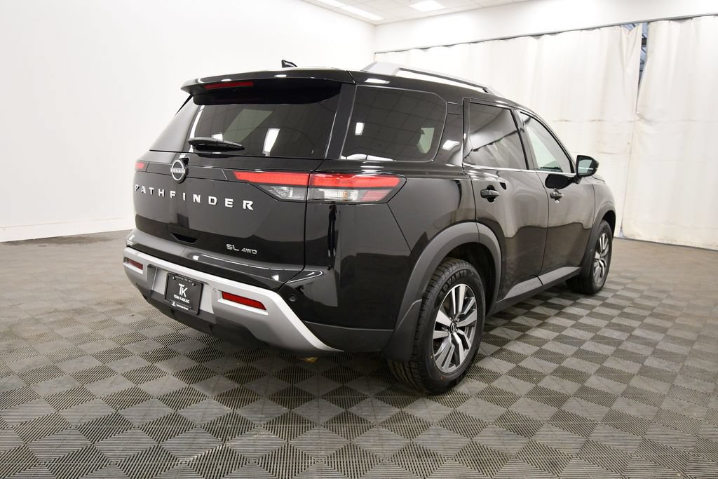 Used 2024 Nissan Pathfinder SL AWD/4WD image 8