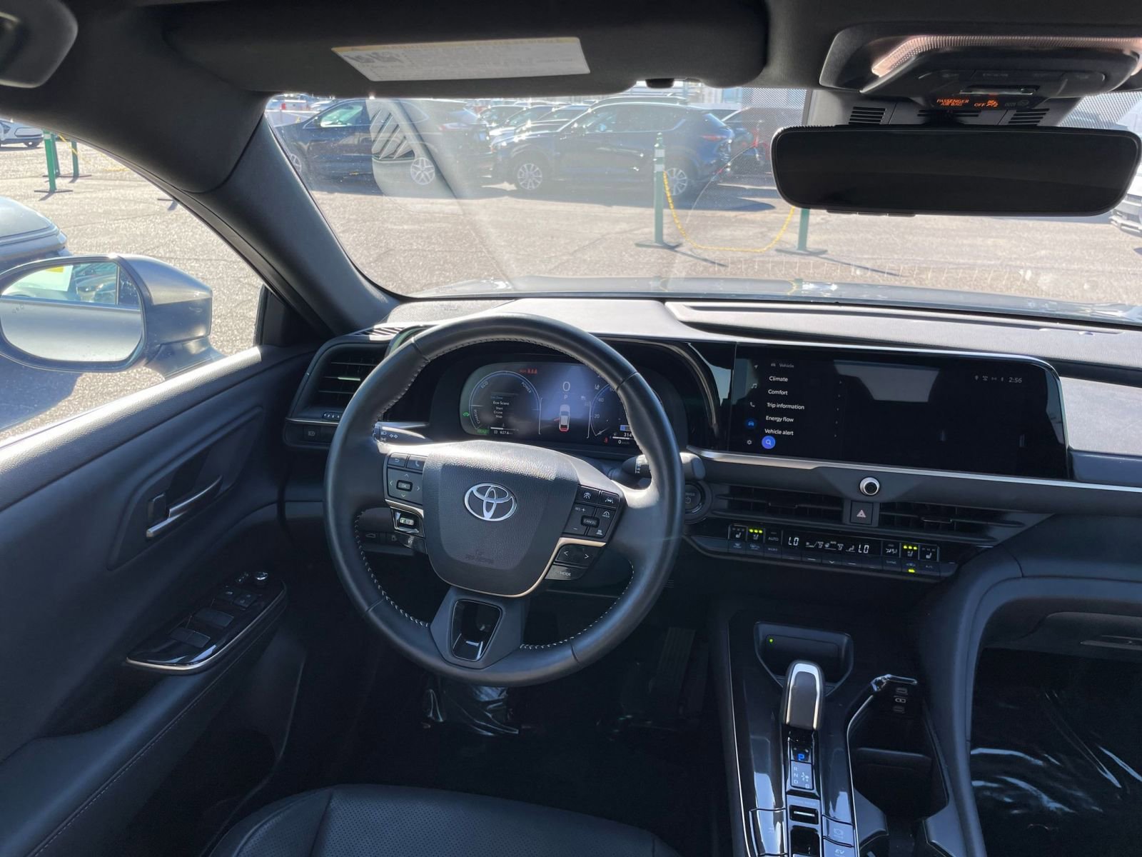 Used 2025 Toyota Crown XLE image 34