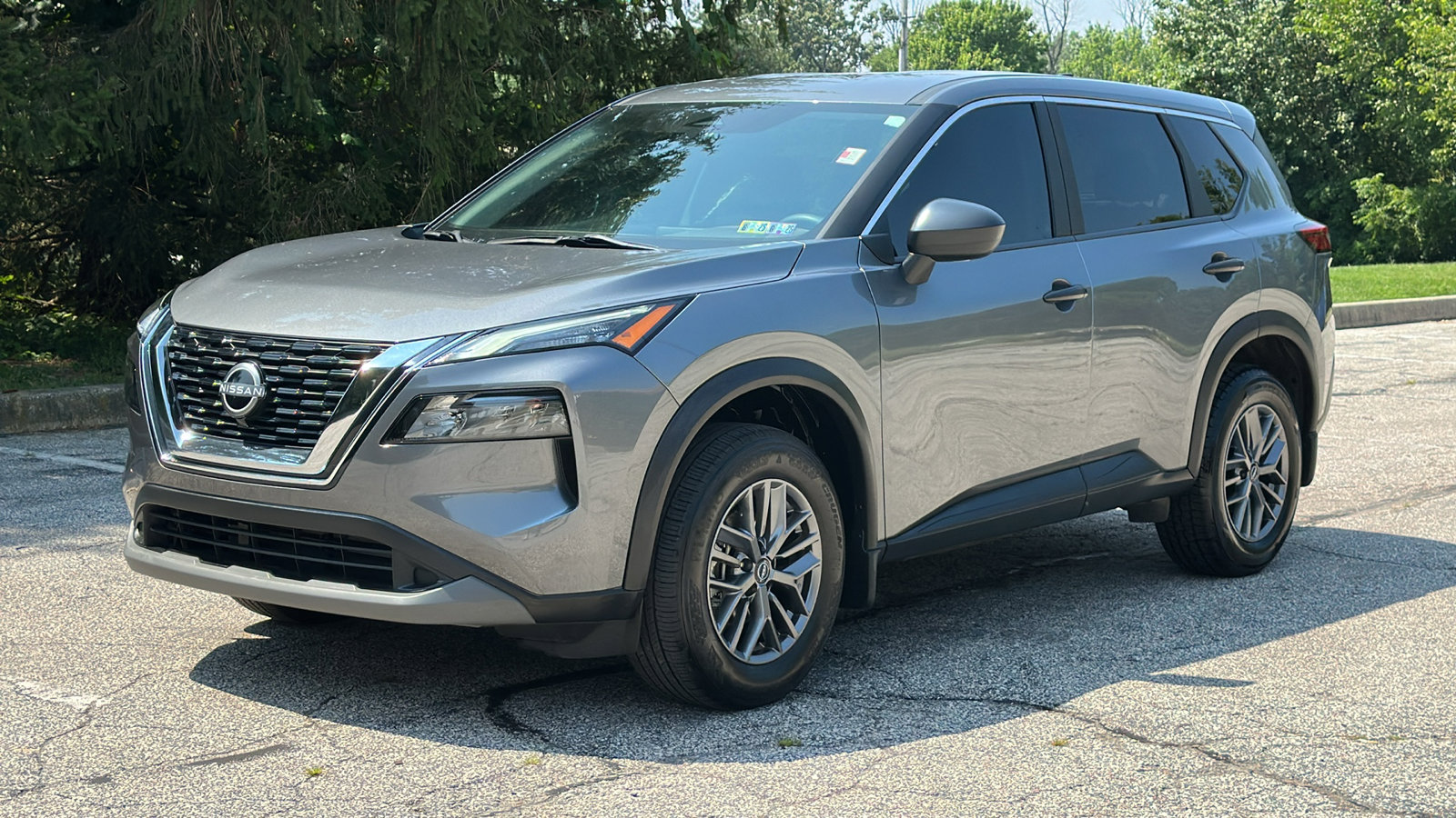 Certified 2023 Nissan Rogue S image 2
