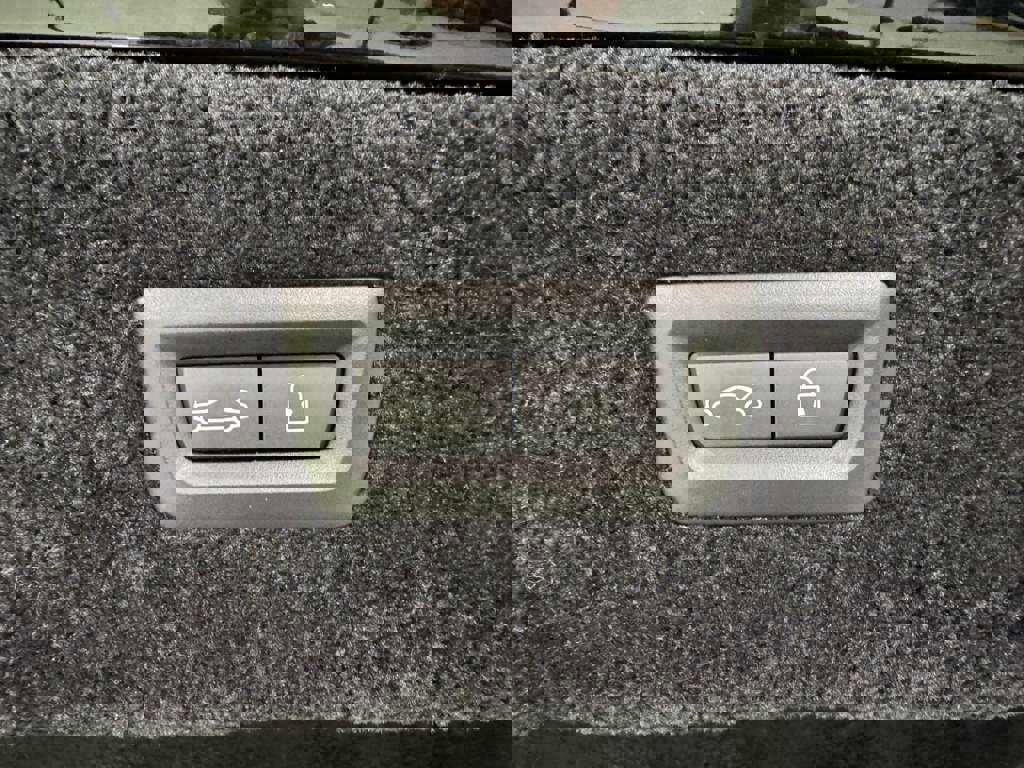 Used 2022 Rolls-Royce Ghost Black Badge image 46