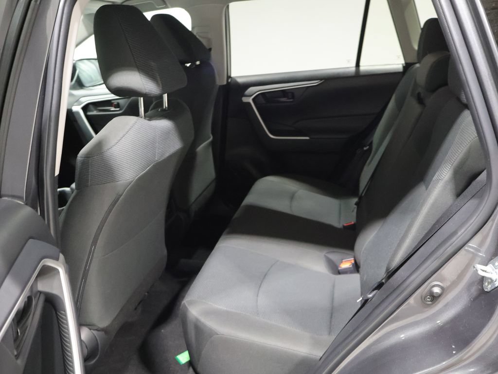 Used 2025 Toyota RAV4 LE AWD/4WD image 18