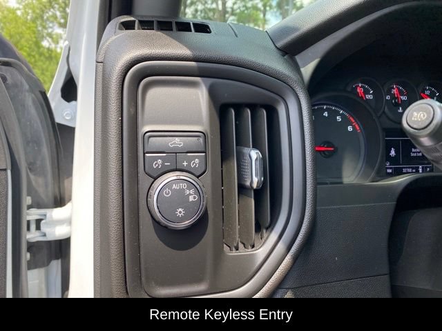 Used 2024 Chevrolet Silverado 2500 W/T w/ WT Convenience Package RWD image 9
