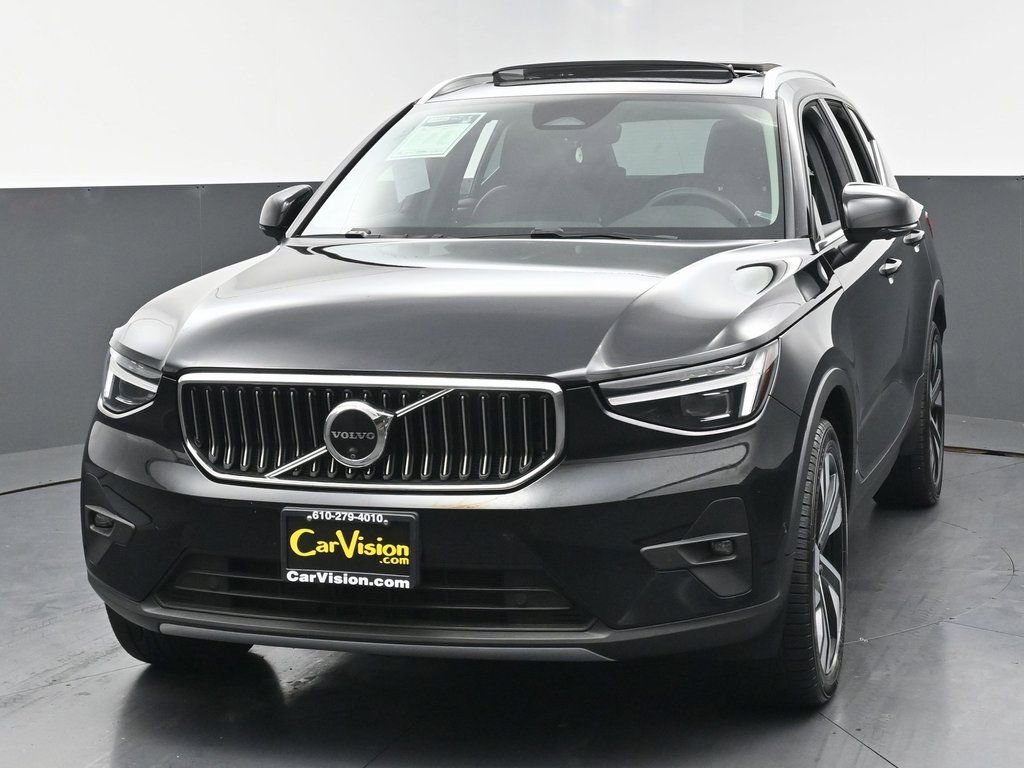 Used 2024 Volvo XC40 B5 Ultimate w/ Protection Package Premier AWD/4WD image 7