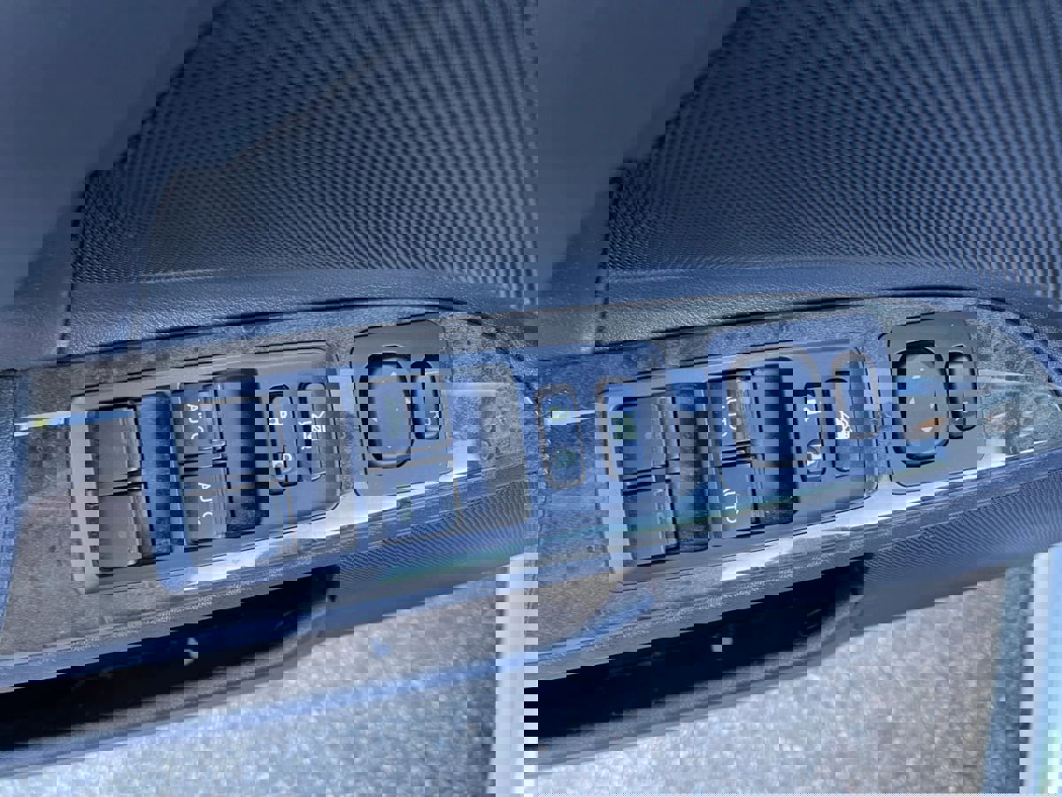 Used 2011 Lexus IS 250C image 18