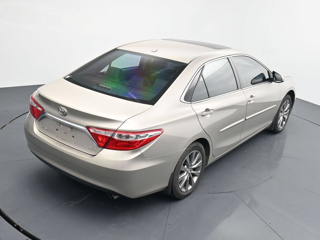 Used 2017 Toyota Camry XLE w/ Moonroof Package FWD image 15
