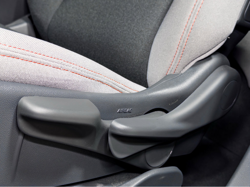 Used 2021 Chevrolet Bolt LT image 6